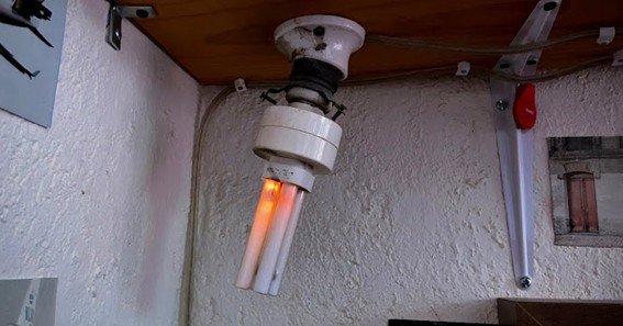 f48t12 -c w general electric light bulb